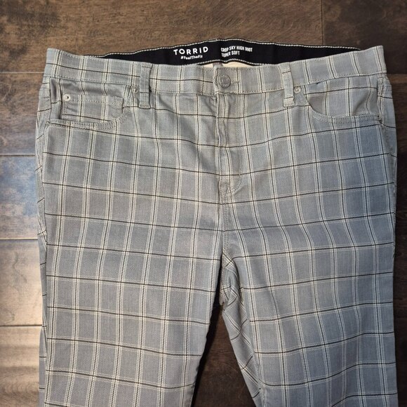 Torrid Grey Plaid Jeans Pants Crop Sky High Boot Size 18 - Picture 4 of 11